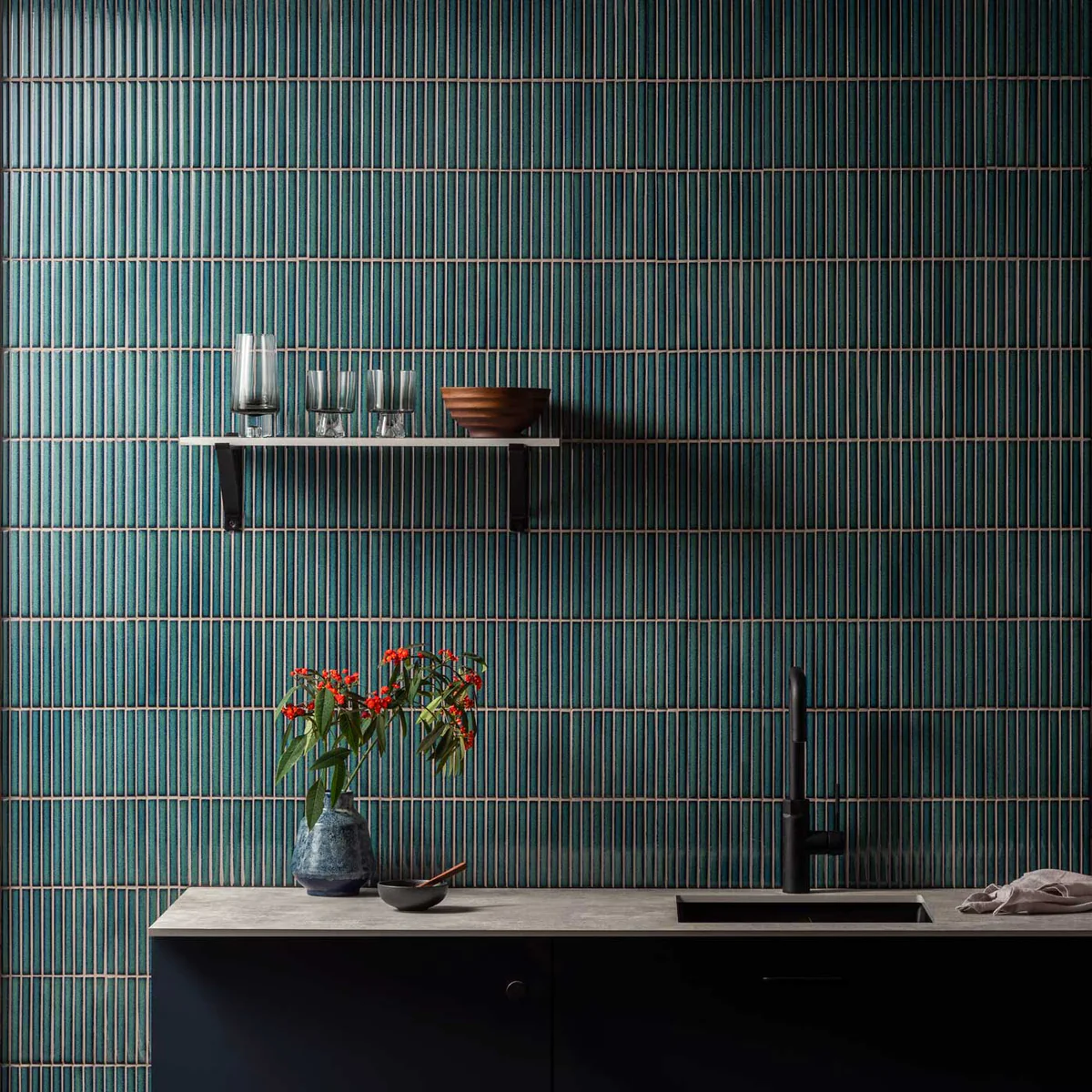 Gạch trang trí mosaic thẻ stripe dạng vỉ