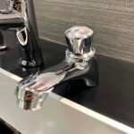 Vòi lavabo CAESAR B053CU lạnh - Ảnh 3