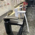 Vòi lavabo CAESAR B390CWU nóng lạnh, màu trắng - Ảnh 3