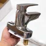 Vòi lavabo CAESAR B402CU nóng lạnh (3 lỗ) - Ảnh 3