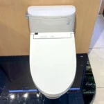 Bồn cầu TOTO MS887CRW15#XW 1 khối (Giấu dây) nắp điện tử TCF24460AAA, xả gạt - Ảnh 3