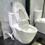 Bồn cầu CAESAR C1363F/ TAF400H (CD1363) 1 khối nắp điện tử TAF400H - Ảnh 4