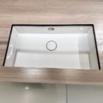 Chậu rửa mặt lavabo CAESAR LF5130 âm bàn (bao gồm ống xả và nắp sứ) - Ảnh 3