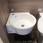 Chậu rửa mặt lavabo CAESAR LF5238 treo tường, dạng góc - Ảnh 2