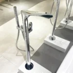 Sen cây bồn tắm TOTO TBG01306BA/ TBN01105B - Ảnh 5