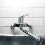 Vòi chén TOTO TKGG30EC nóng lạnh gắn tường - Ảnh 4