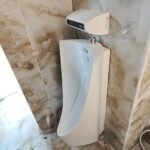 Bồn tiểu nam CAESAR U0235 treo tường, thoát ngang - Ảnh 5