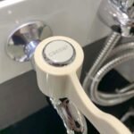 Vòi lavabo CAESAR W027C lạnh, gắn tường - Ảnh 3