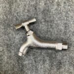 Vòi lavabo CAESAR W034-1 lạnh, gắn tường - Ảnh 2