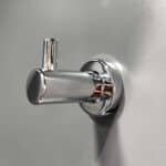 Móc áo TOTO YRH406V dòng L tròn - Ảnh 2