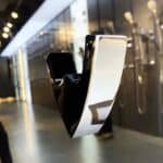 Móc áo TOTO YRH903V dòng G vuông - Ảnh 3