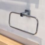 Giá treo khăn TOTO YT408S4RV dòng L vuông - Ảnh 2