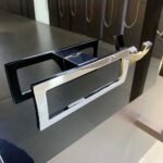 Giá treo khăn TOTO YTT903V dòng G vuông - Ảnh 2