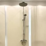 Sen Cây INAX BFV-41S (BFV41S) nóng lạnh, tay sen dáng tròn - Ảnh 2