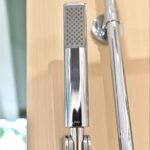 Sen Cây INAX BFV-60S (BFV60S) nóng lạnh, tay sen dáng trụ 1 chế độ - Ảnh 4