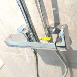 Sen Cây INAX BFV-60S (BFV60S) nóng lạnh, tay sen dáng trụ 1 chế độ - Ảnh 3