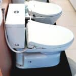 Bồn cầu TOTO CS302DE4#W 2 khối nắp rửa cơ TCW1211A - Ảnh 3