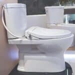 Bồn cầu TOTO CS325DRE2#W 2 khối nắp rửa cơ TCW07S - Ảnh 2