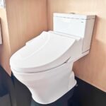 Bồn cầu TOTO CS326DW18#XW 2 khối, nắp điện tử TCF23710AAA - Ảnh 2