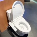 Bồn cầu TOTO CS769DRW18#XW 2 khối, nắp điện tử TCF23710AAA - Ảnh 4