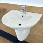 Chậu rửa mặt lavabo INAX L-288VEC/ BW1 (L288VEC) treo tường 3 lỗ - Ảnh 3
