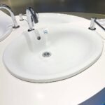 Chậu rửa mặt lavabo TOTO L762#XW dương vành - Ảnh 3