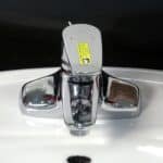 Vòi lavabo INAX LFV-211S (LFV211S) lạnh (vòi chậu 3 lỗ) - Ảnh 2