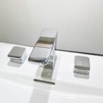 Vòi lavabo INAX LFV-5010S (LFV5010S) nóng lạnh (vòi chậu 3 lỗ) - Ảnh 3