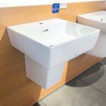 Chậu rửa mặt lavabo TOTO LT328C#XW treo tường - Ảnh 4