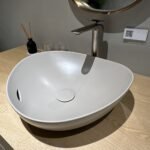 Chậu rửa mặt lavabo TOTO LT4704G17#MGR đặt bàn - Ảnh 2