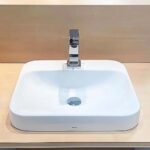 Chậu rửa mặt lavabo TOTO LT5615C#XW đặt bàn - Ảnh 3