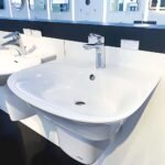 Chậu rửa mặt lavabo TOTO LW196K#XW/ LW196HFK#WH/ TX801LN treo tường chân lửng WILLOW - Ảnh 3