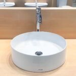 Chậu rửa mặt lavabo TOTO LW573JW/ F#Wđặt bàn - Ảnh 2