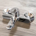 Vòi sen tắm TOTO TBG03302VA nóng lạnh (không kèm tay sen) - Ảnh 2