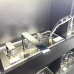 Vòi xả bồn tắm TOTO TBG04202BB#PFG nóng lạnh, dòng GA (4 lỗ), màu vàng pháp bóng, kèm tay sen - Ảnh 2