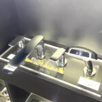 Vòi xả bồn tắm TOTO TBG04202BB#PFG nóng lạnh, dòng GA (4 lỗ), màu vàng pháp bóng, kèm tay sen - Ảnh 3