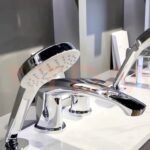 Vòi xả bồn tắm TOTO TBG09202A#MBL nóng lạnh, dòng GM (4 lỗ), màu đen mờ, kèm tay sen - Ảnh 4