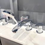 Vòi xả bồn tắm TOTO TBG09202A#MBL nóng lạnh, dòng GM (4 lỗ), màu đen mờ, kèm tay sen - Ảnh 3