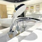 Vòi xả bồn tắm TOTO TBG09305AA#MBL nóng lạnh, dòng GM (3 lỗ), màu đen mờ, kèm tay sen - Ảnh 3