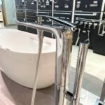 Sen cây bồn tắm TOTO TBP03301AA#MBL dòng ZA đen mờ - Ảnh 5