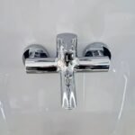 Vòi sen tắm TOTO TBS01302V/ TBW07009A nóng lạnh - Ảnh 5