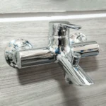 Vòi sen tắm TOTO TBS01302V nóng lạnh (không kèm tay sen) - Ảnh 2