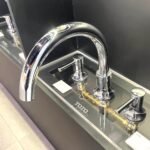 Vòi xả bồn tắm TOTO TBS02201BA nóng lạnh, dòng LN (3 lỗ), màu chrome - Ảnh 3