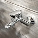 Vòi sen tắm TOTO TBS04302V/ TBW02005V nóng lạnh - Ảnh 3