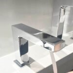 Vòi lavabo TOTO TLE25006V cảm ứng - Ảnh 2