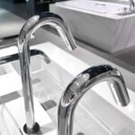 Vòi lavabo TOTO TLE26008V cảm ứng - Ảnh 2