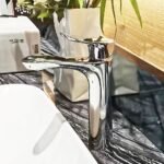 Vòi lavabo TOTO TLG01306B nóng lạnh dòng GO mạ Crom bóng ,cao 24cm - Ảnh 2