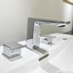 Vòi lavabo TOTO TLG02201BA#BN nóng lạnh dòng GO (3 lỗ) mạ Nikel mờ - Ảnh 2