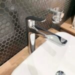 Vòi lavabo TOTO TLG03303V nóng lạnh dòng GS - Ảnh 2