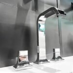 Vòi lavabo TOTO TLG08201B#PN nóng lạnh (3 lỗ) dòng GC - Ảnh 3